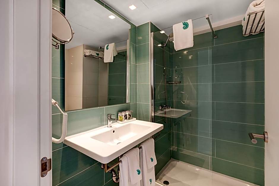 Plaza Santa Ponsa Boutique - Adults Only.