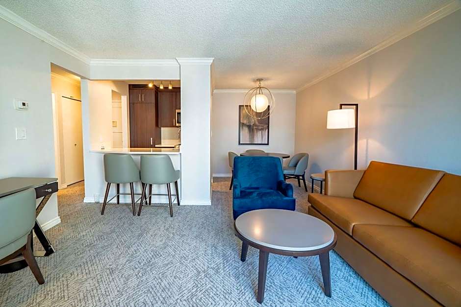 La Grande Residence at the Sutton Place Hotel