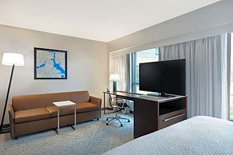 King Studio High Floor, Studio, 1 King, Sofa bed, High floor (Hearing Accessible)