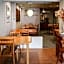 THE GOOSE HOUSE UBON