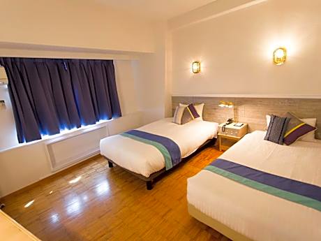 Standard Twin Room - Non-Smoking
