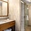 Hampton Inn & Suites by Hilton Langley-Surrey
