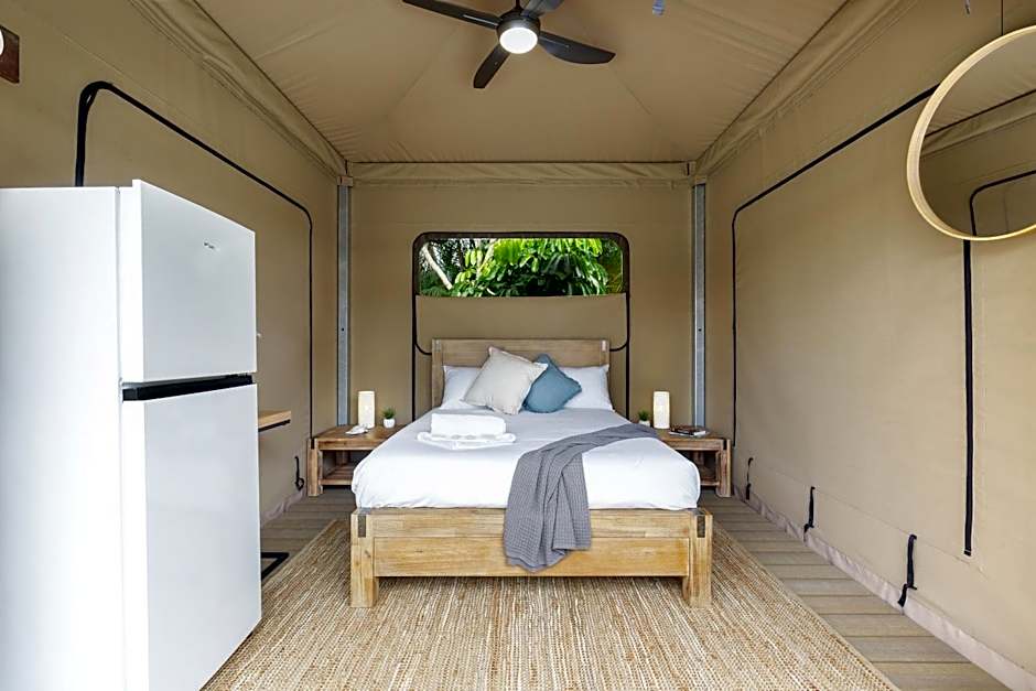 Poinciana at Cooee Bay