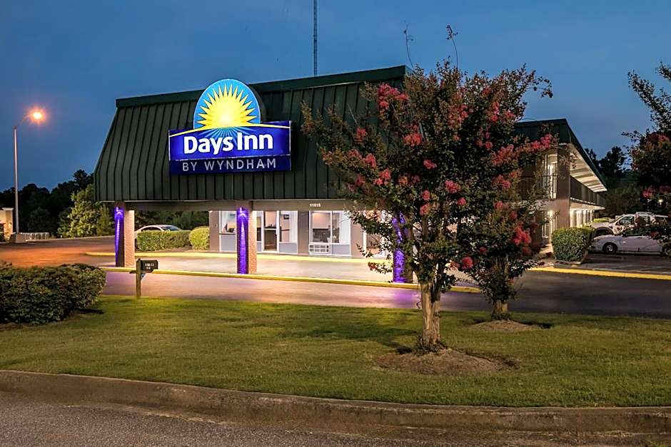 Days Inn by Wyndham Seneca