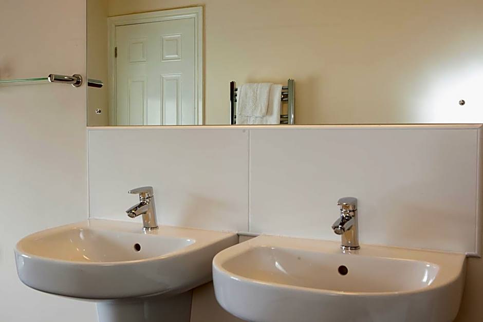 The Lamplighter Dining ~ Rooms