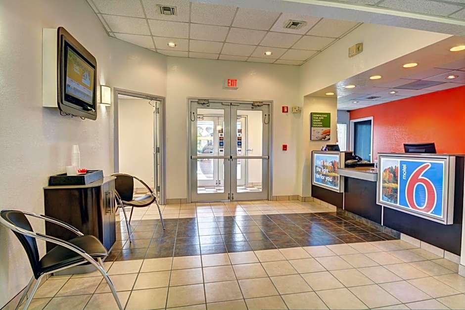 Motel 6-Seekonk, MA - Providence East