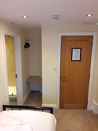 Single Room with Private Bathroom