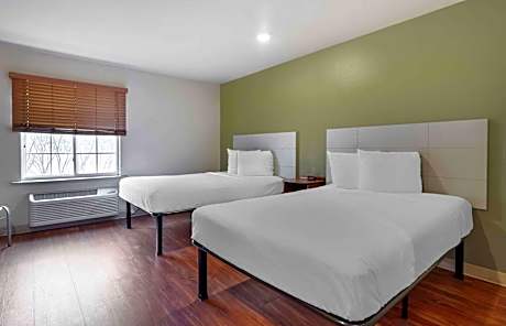 Double Room with Two Double Beds - Smoking