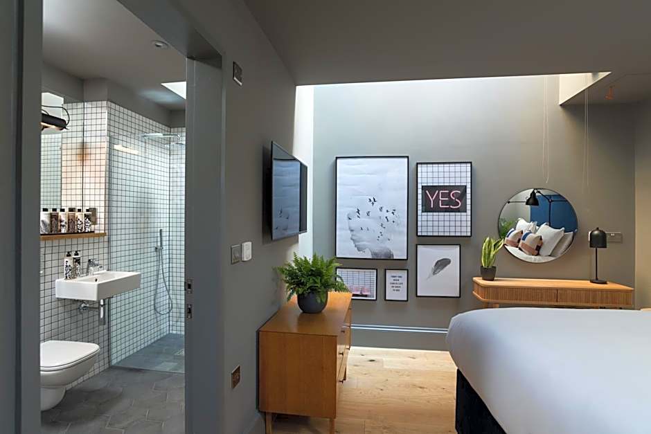 Hiding Space - Trim Street Apartments