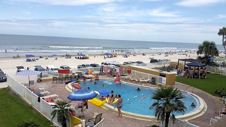 Driftwood Beach Motel