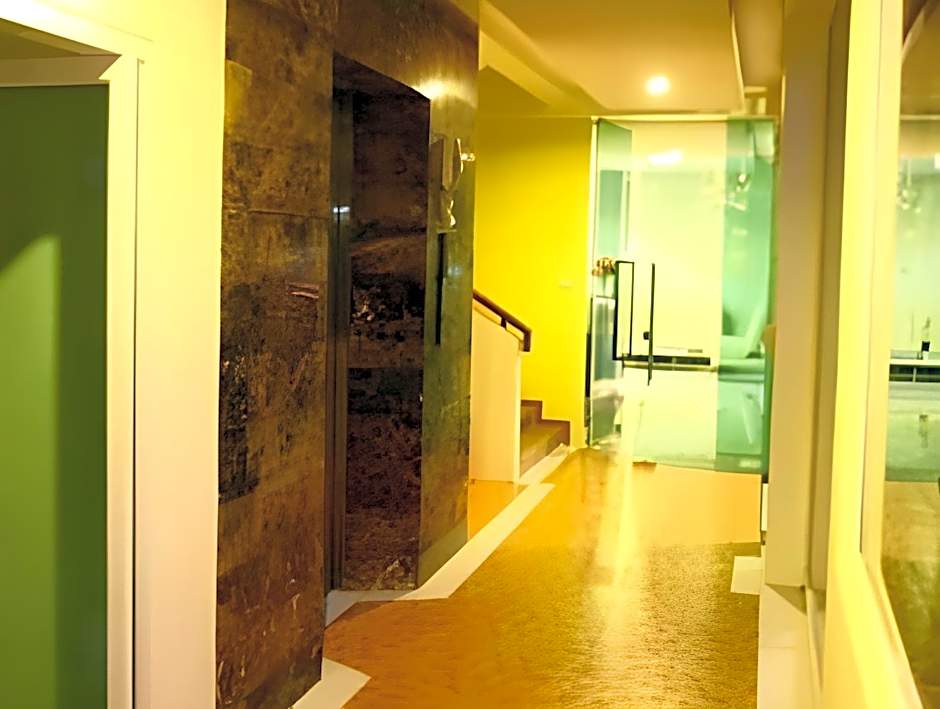 The Icon Place at Nurn Plub Wan