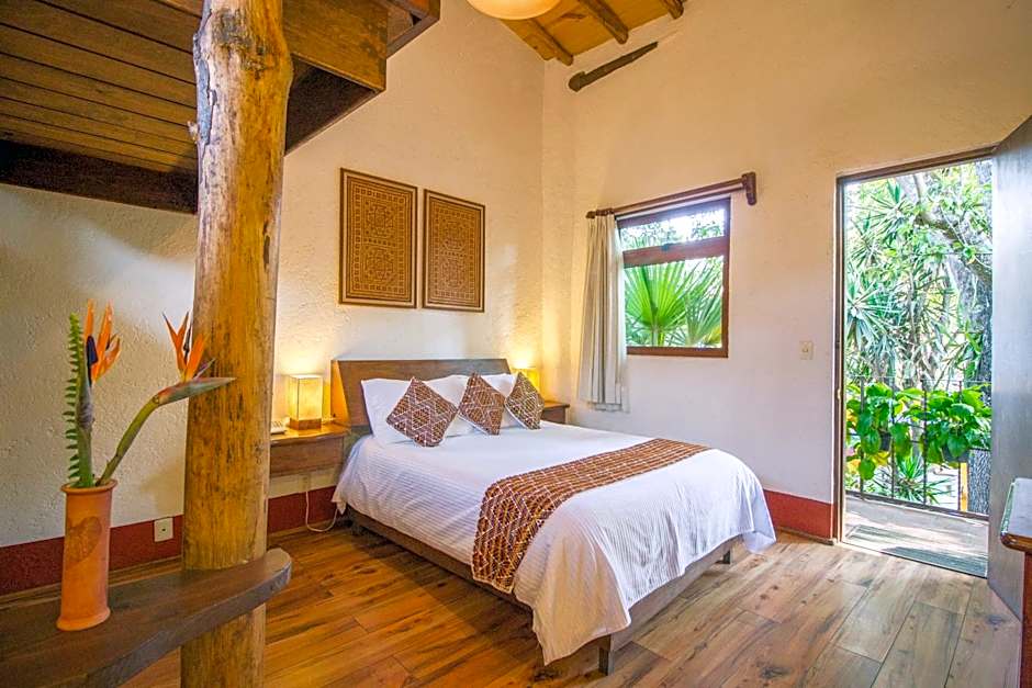 Meson De Leyendas Breakfast & Downtown