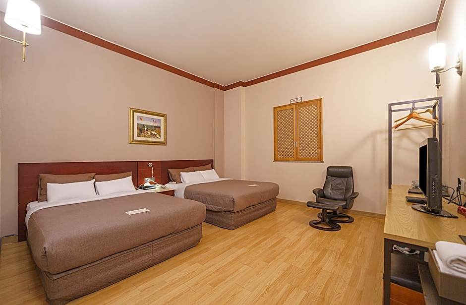 Hound Hotel Incheon Airport