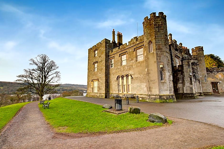 OYO Lomond Park Hotel