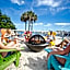 Surf & Sand Hotel - Free Hot Breakfast & Rentals