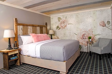 Vintage Block Inn & Suites