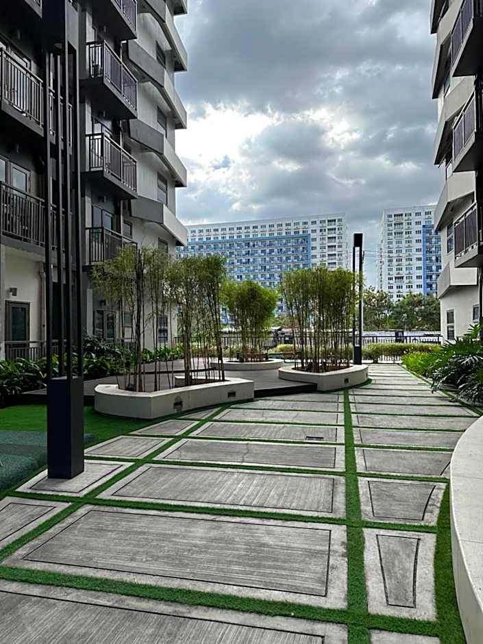 Mall of Asia MOA S Residences , IKEA Pasay , NAIA Airport , Manila Bay