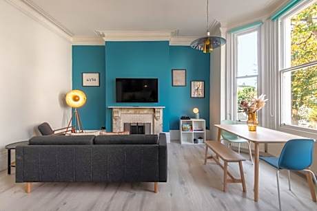 Newly Renovated Stylish Flat in City Centre