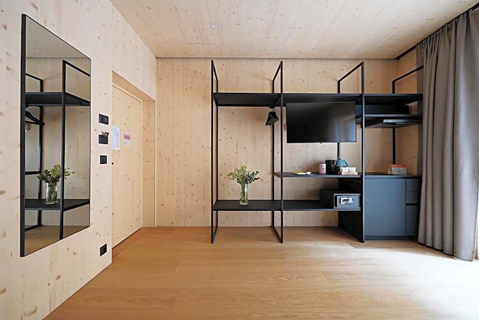 Numa Vienna Wood