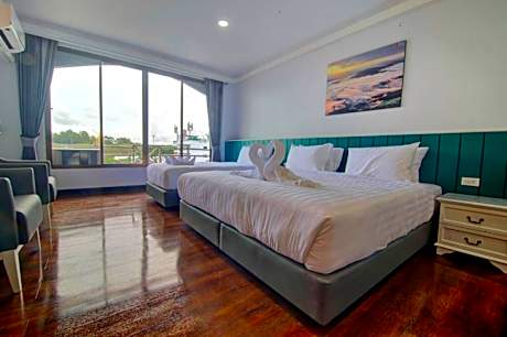 Executive Triple Room