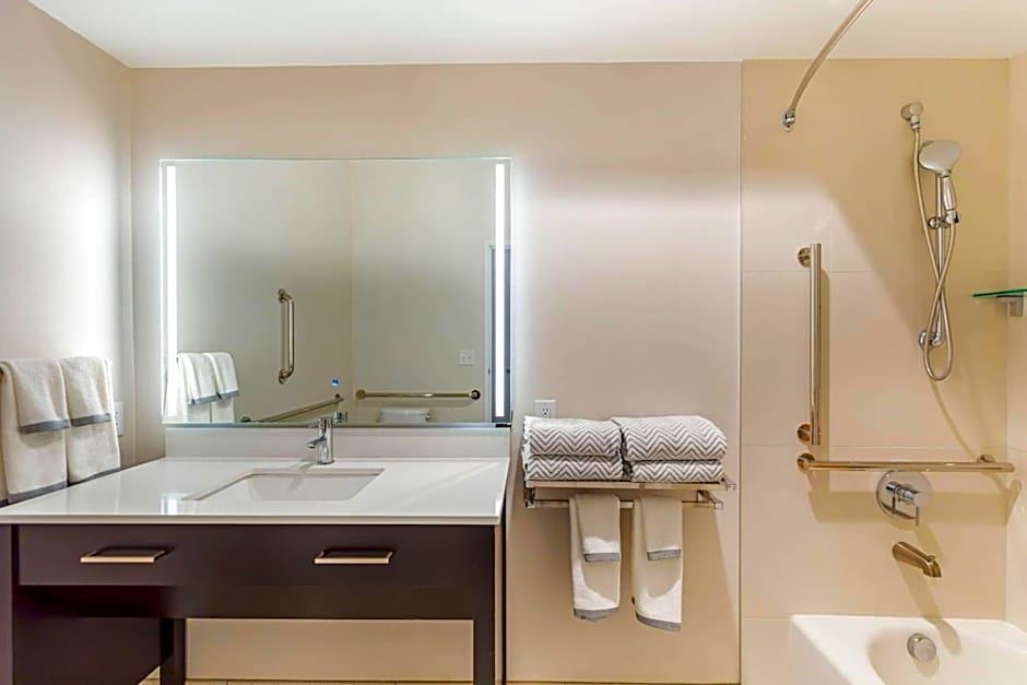 Cambria Hotel Copper Mountain