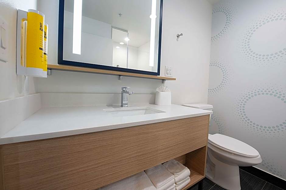 Tru by Hilton Lewisville Vista Ridge Mall