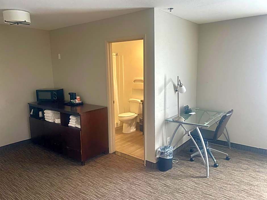 Country Inn & Suites by Radisson, Bakersfield, CA