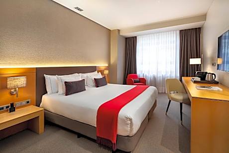 Superior Double or Twin Room with City View