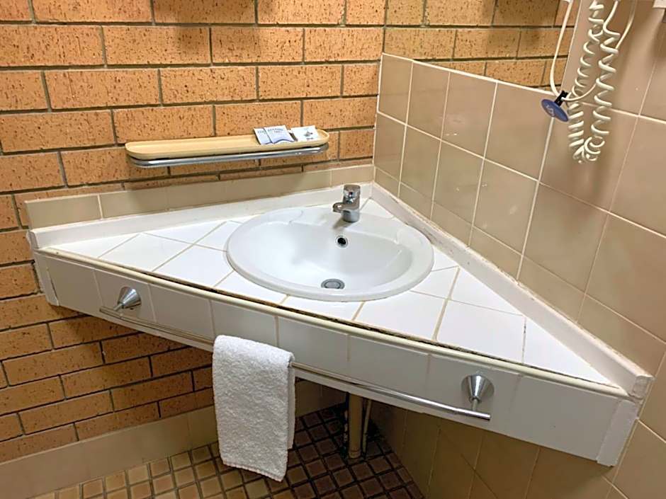 Aspley Pioneer Motel