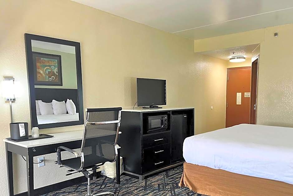 Baymont by Wyndham Cincinnati