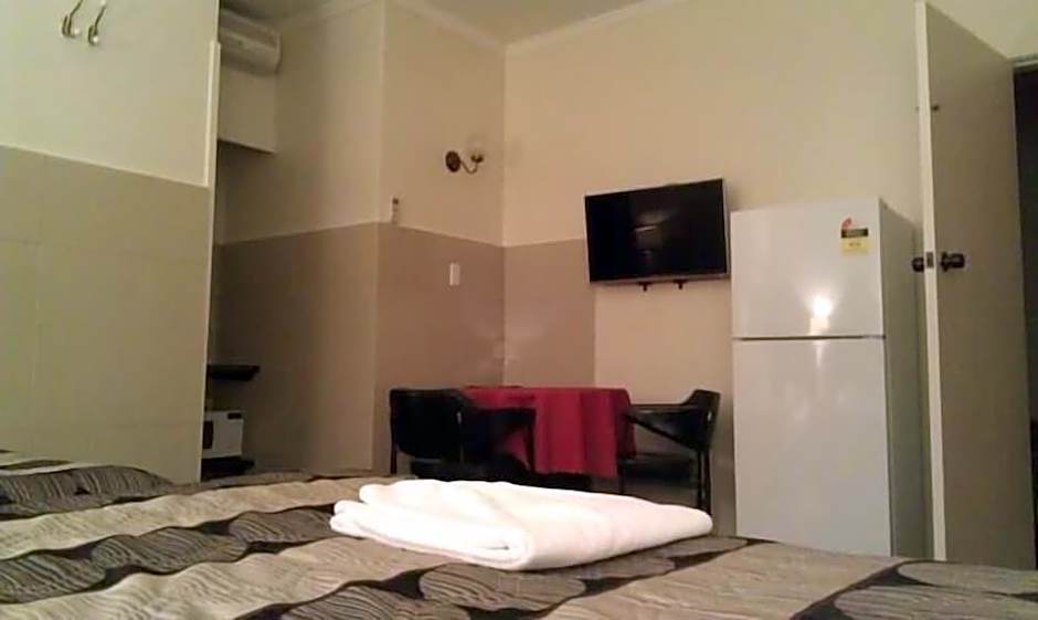 Avalon Motel