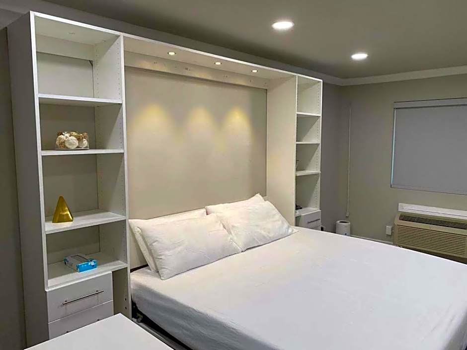 Omeo Suites