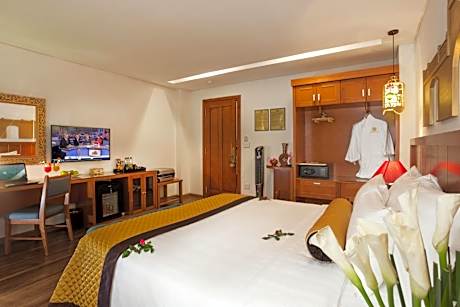 Deluxe Double or Twin