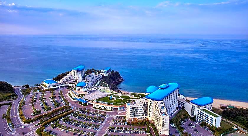 SOL BEACH SAMCHEOK (SOL BEACH HOEL & RESORT SAMCHEOK)