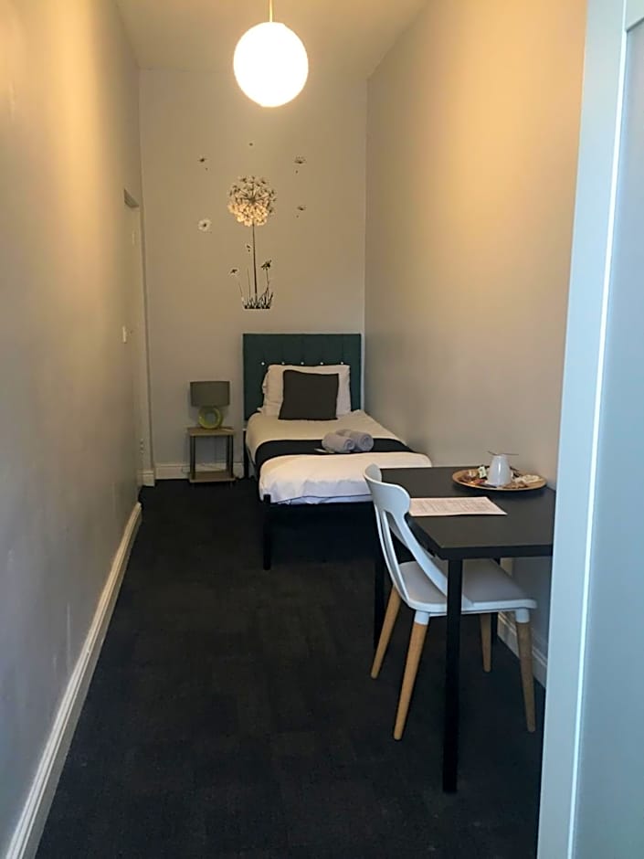 Queens Guesthouse Manchester