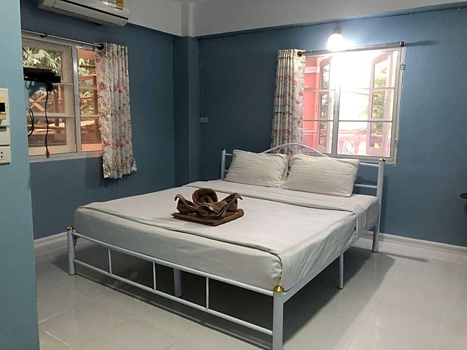 Parichart Place