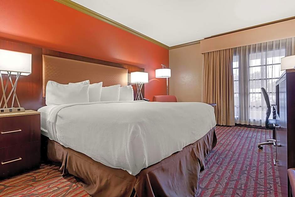 Best Western Plus Brookside Inn