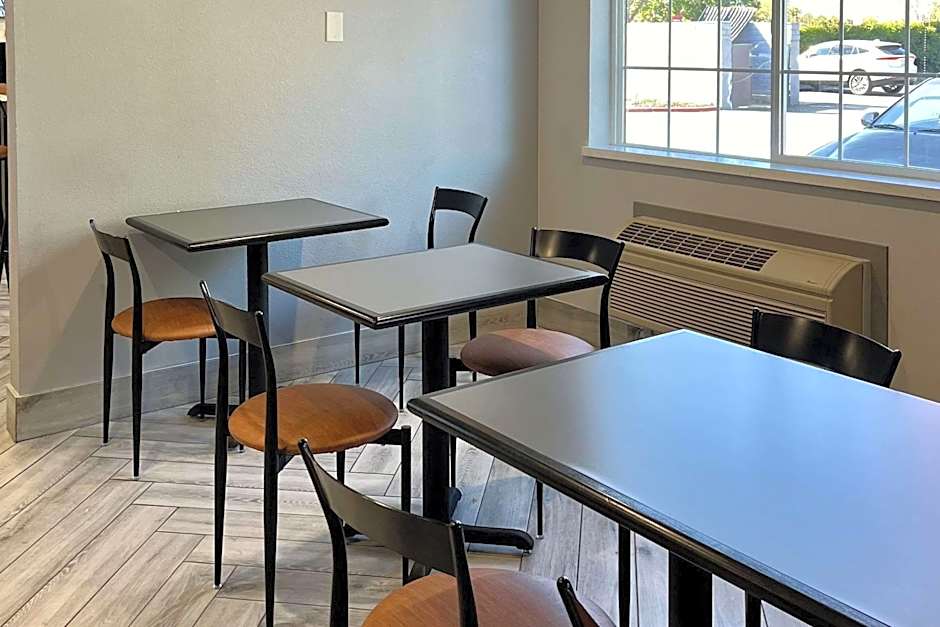 Quality Inn Tracy I-205