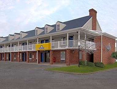 Days Inn by Wyndham Auburn