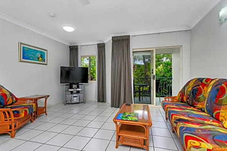 Standard One-Bedroom Apartment with Free Car Rental & Free Airport Transfers