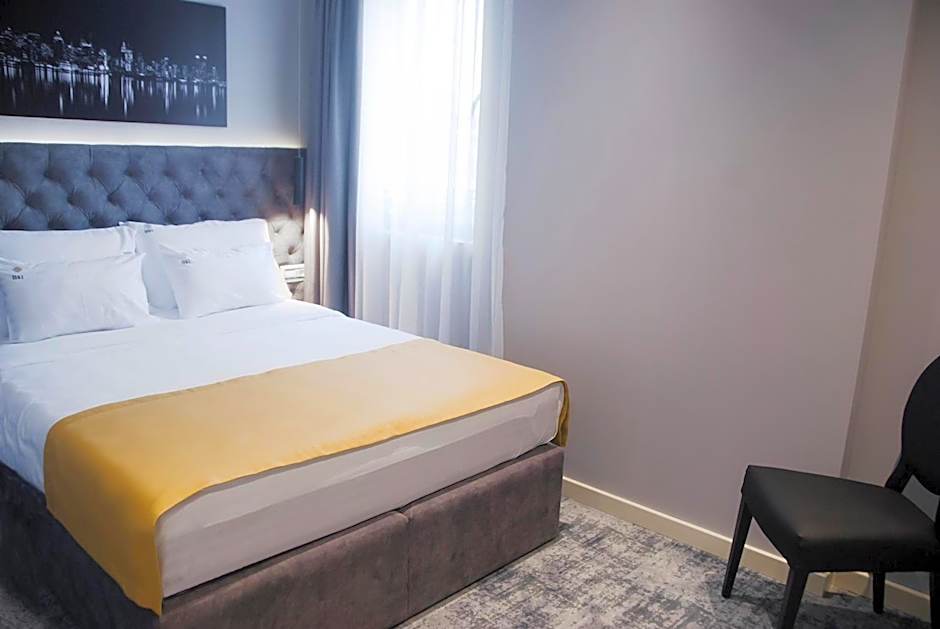 H41 Luxury Suites