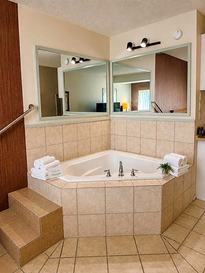 Travel Inn - Watertown NY