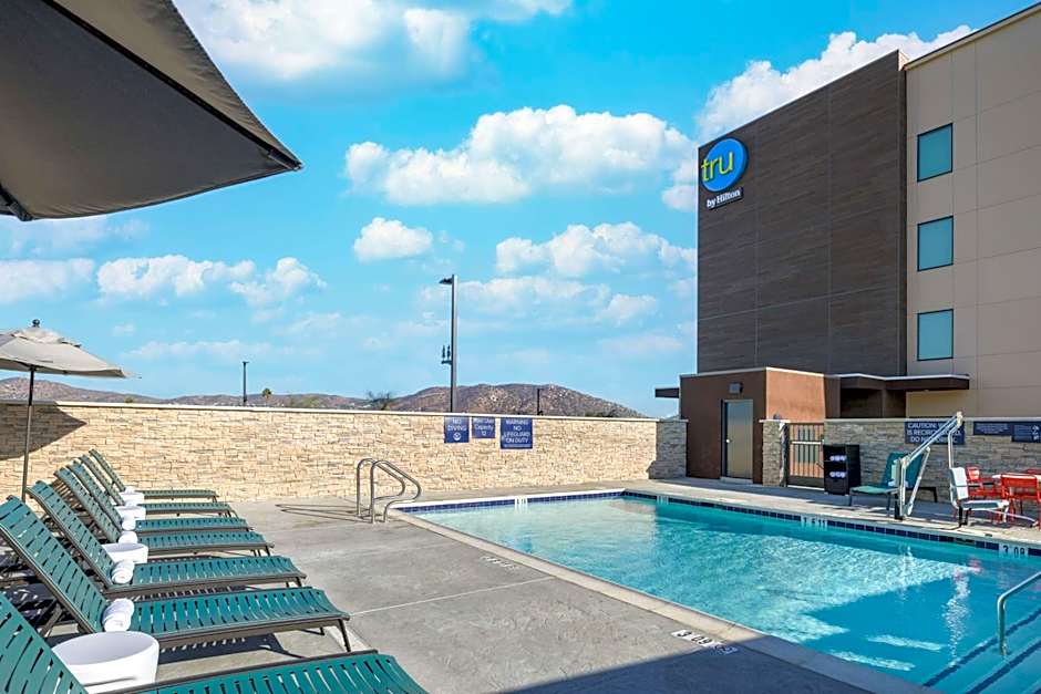 Tru by Hilton Norco