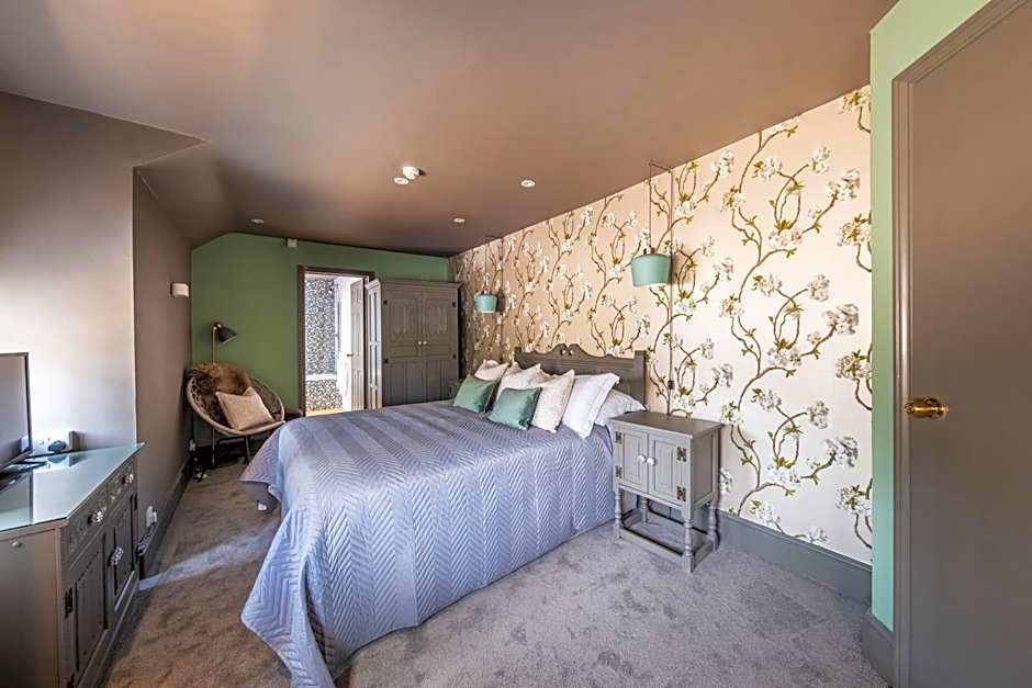 The Cricketers Clavering