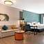Comfort Suites