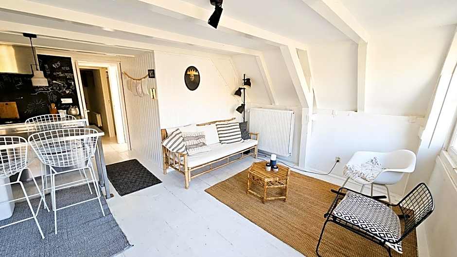 Your a Royalty - Equal Design by JoyJoyJoy - Top Floor and Top Views - Creating houses for the poor