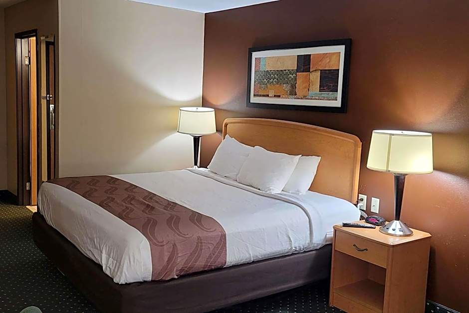 Travelodge by Wyndham Fargo West Acres