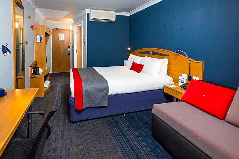 Holiday Inn Express East Midlands Airport By IHG