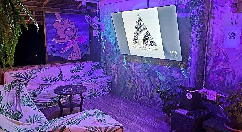 Hideout Hostel