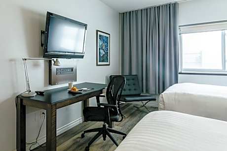 Queen Room with Two Queen Beds with City View